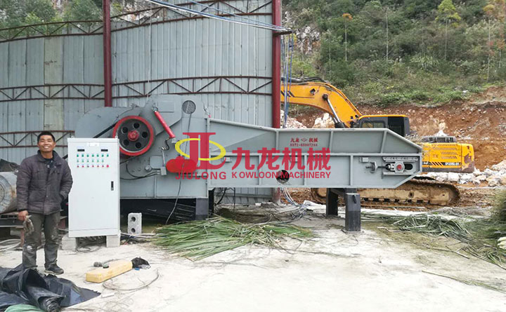 大型樹枝粉碎機(jī)