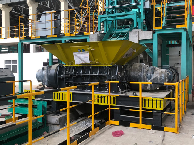 豫光金鉛鋁板撕碎機(jī)