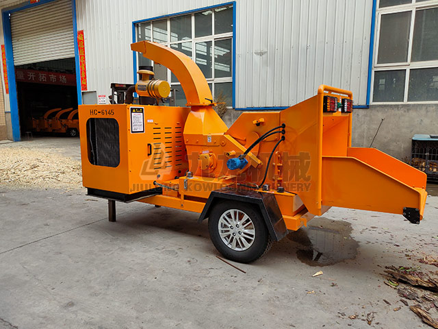 樹枝粉碎機解決了綠化植物修剪后的處理問題